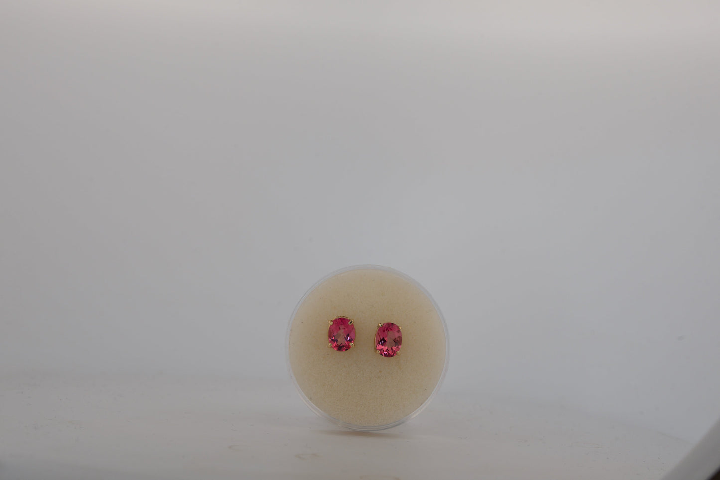 Custom gemstone earrings – oval cut, pinktopaz