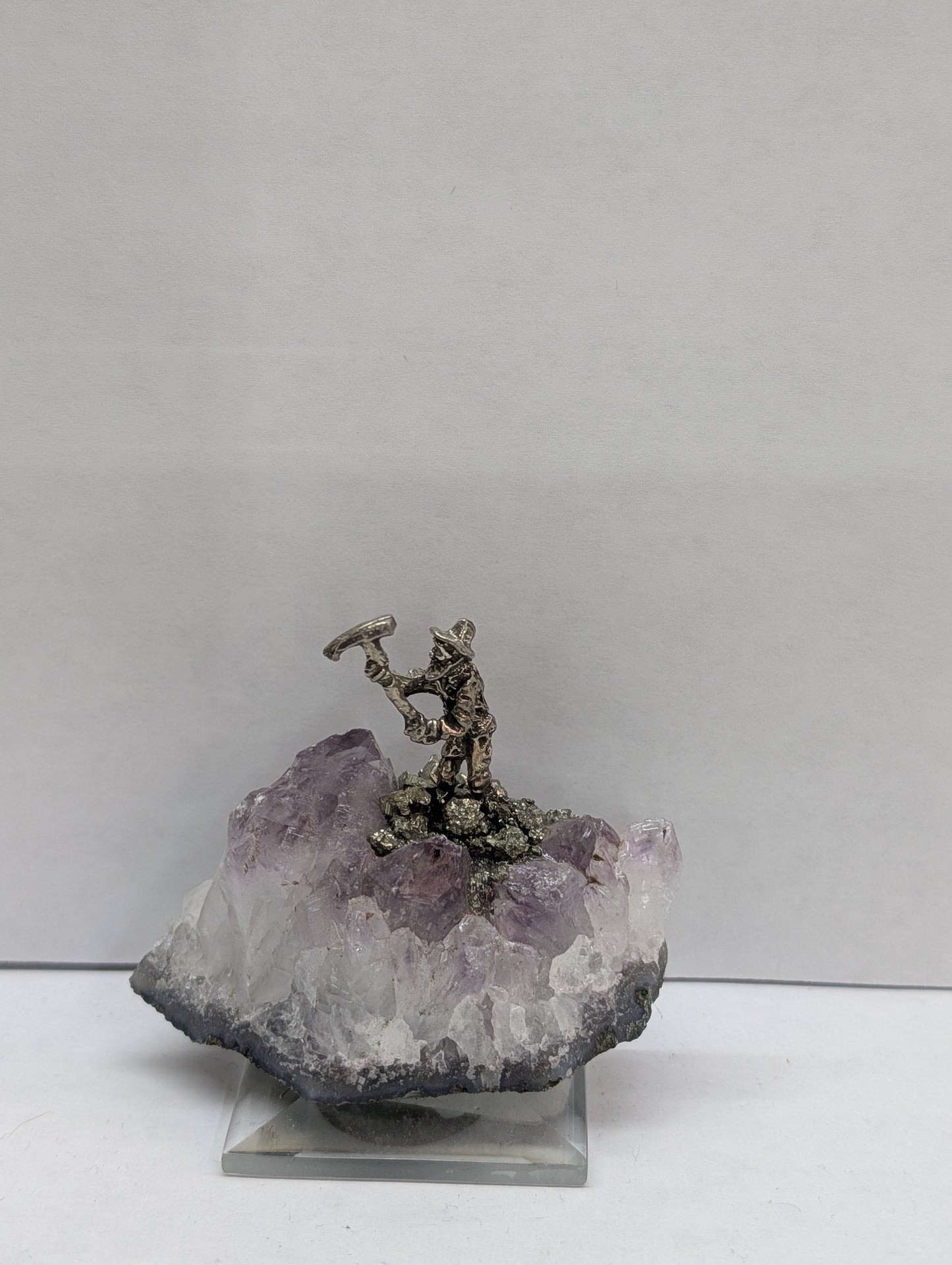 Prospector on amethyst base