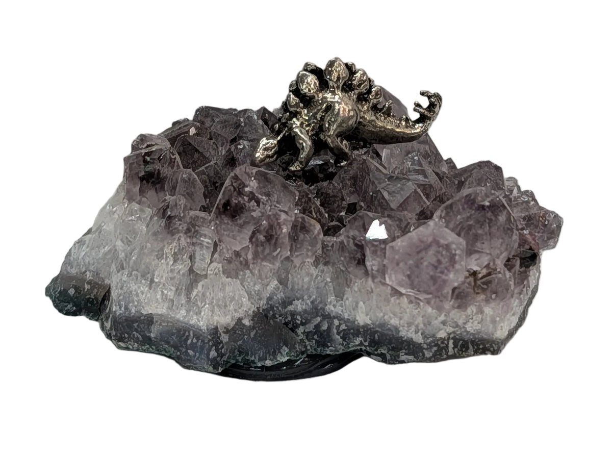 Stegosaurus on amethyst