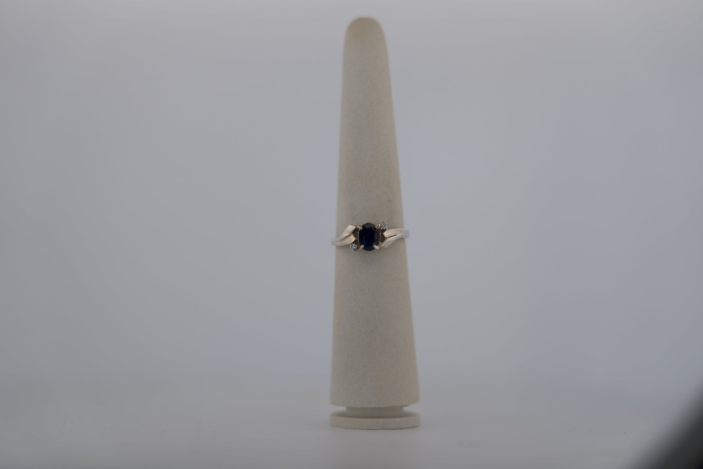 R1165 custom gemstone ring