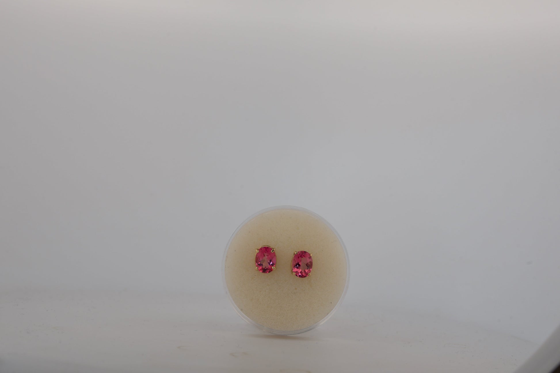 Custom gemstone earrings – oval cut, pinktopaz