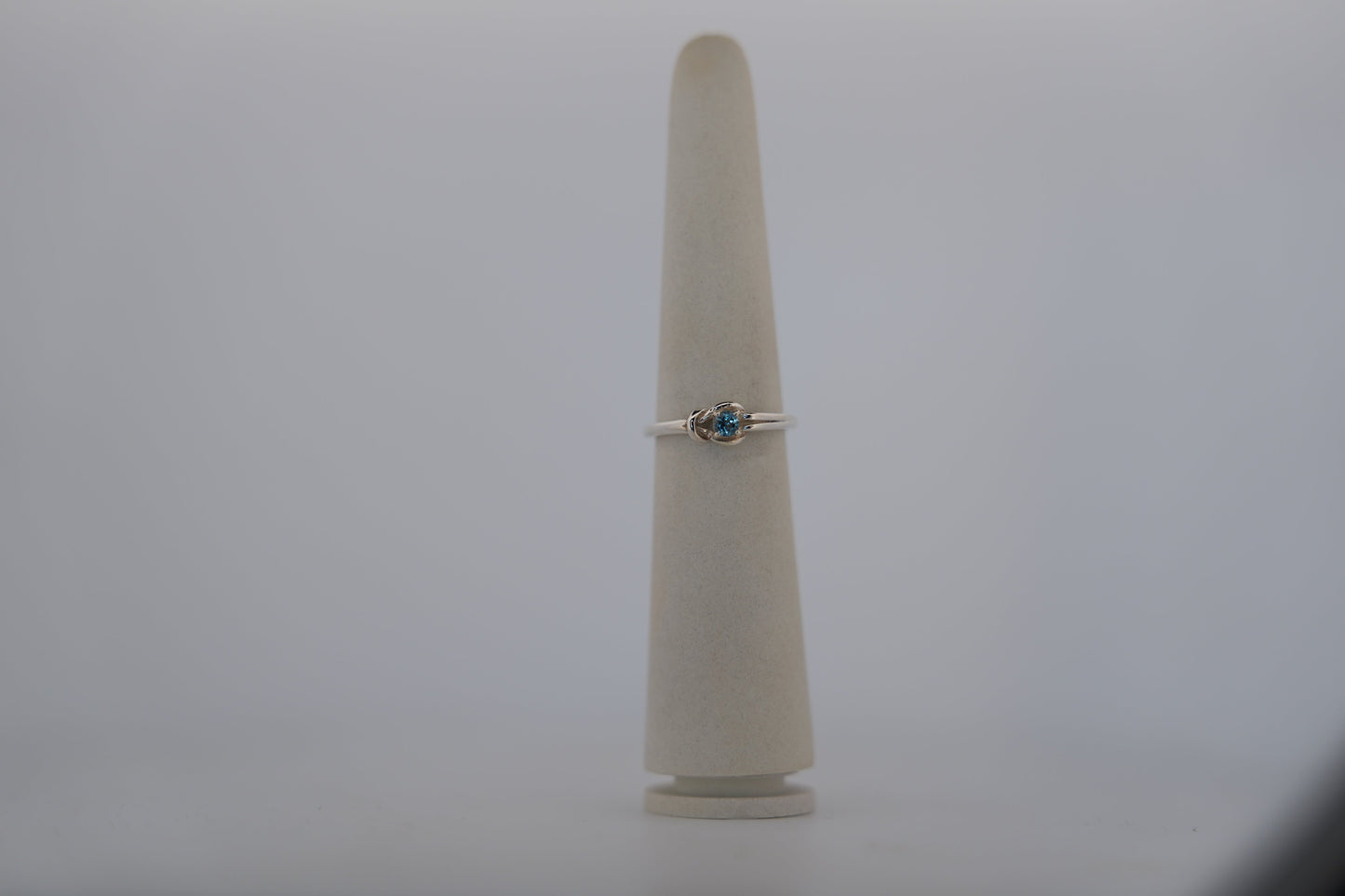 5762 custom gemstone ring