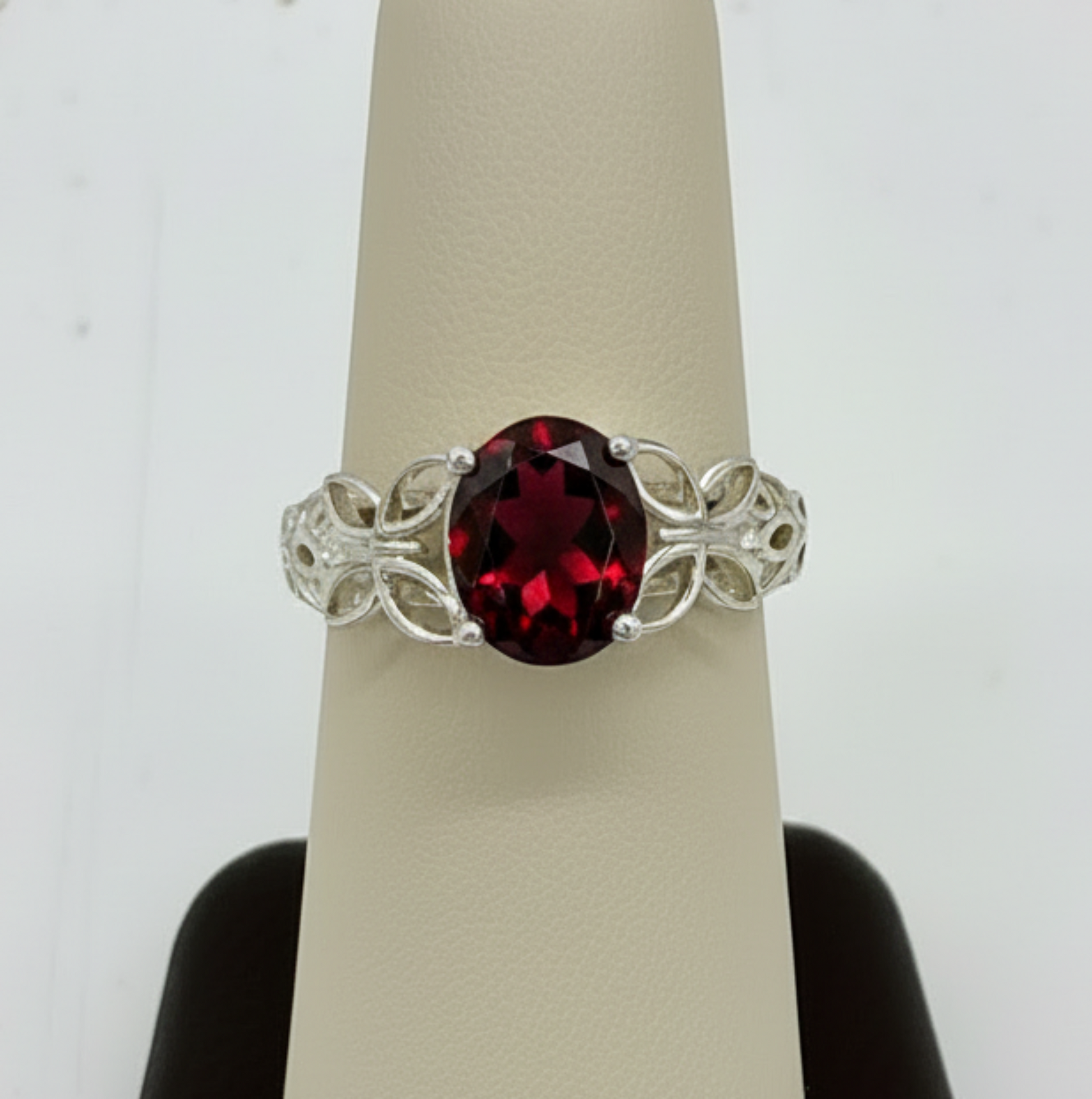 71203 custom gemstone ring (shown in garnet)