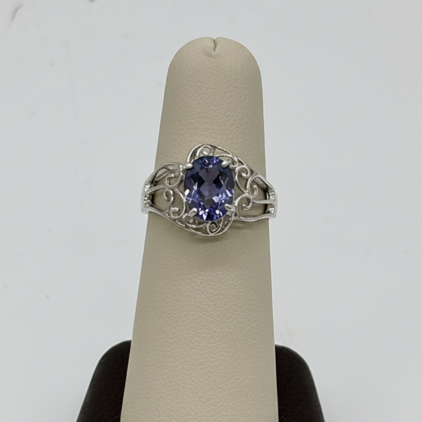 R1516 custom gemstone ring (shown in sapphire)