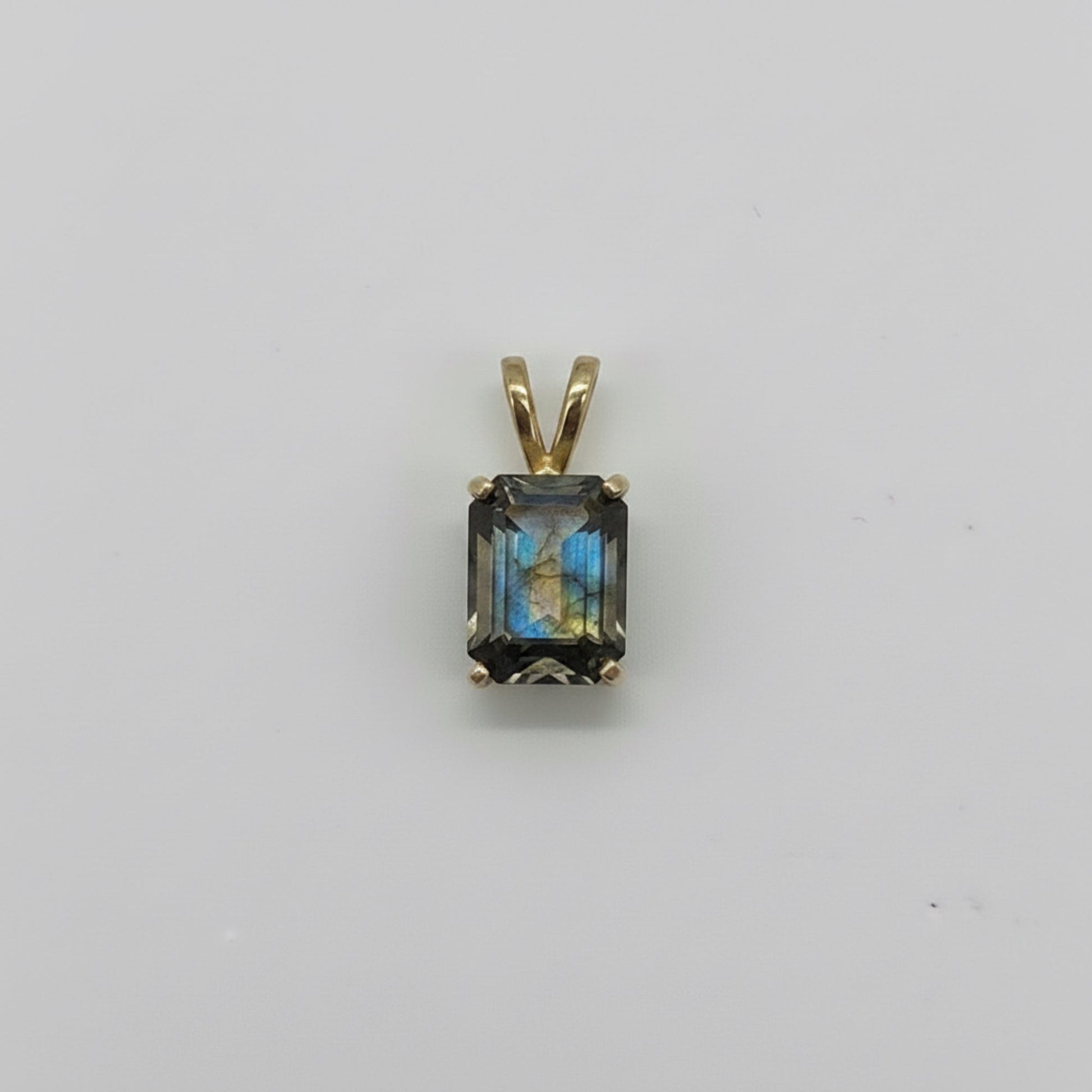 Custom gemstone pendant 9x7 (shown in labradorite)
