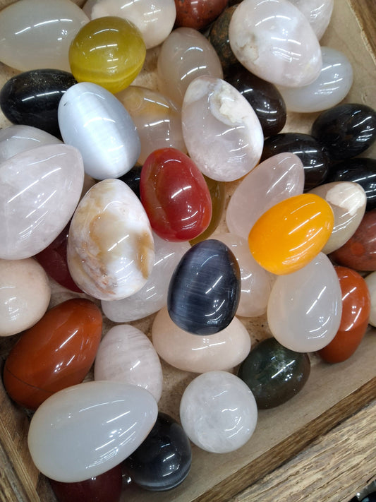 STONE EGG — Pigeon Forge Gem Mine