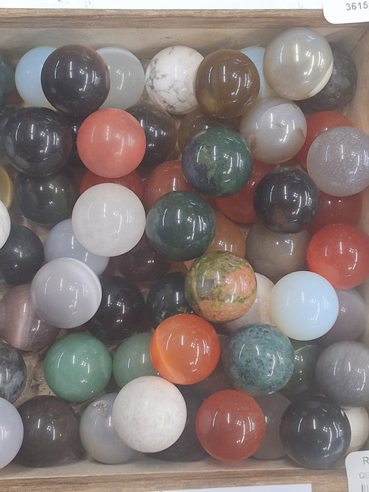 GEMSTONE SPHERE SMALL 20MM