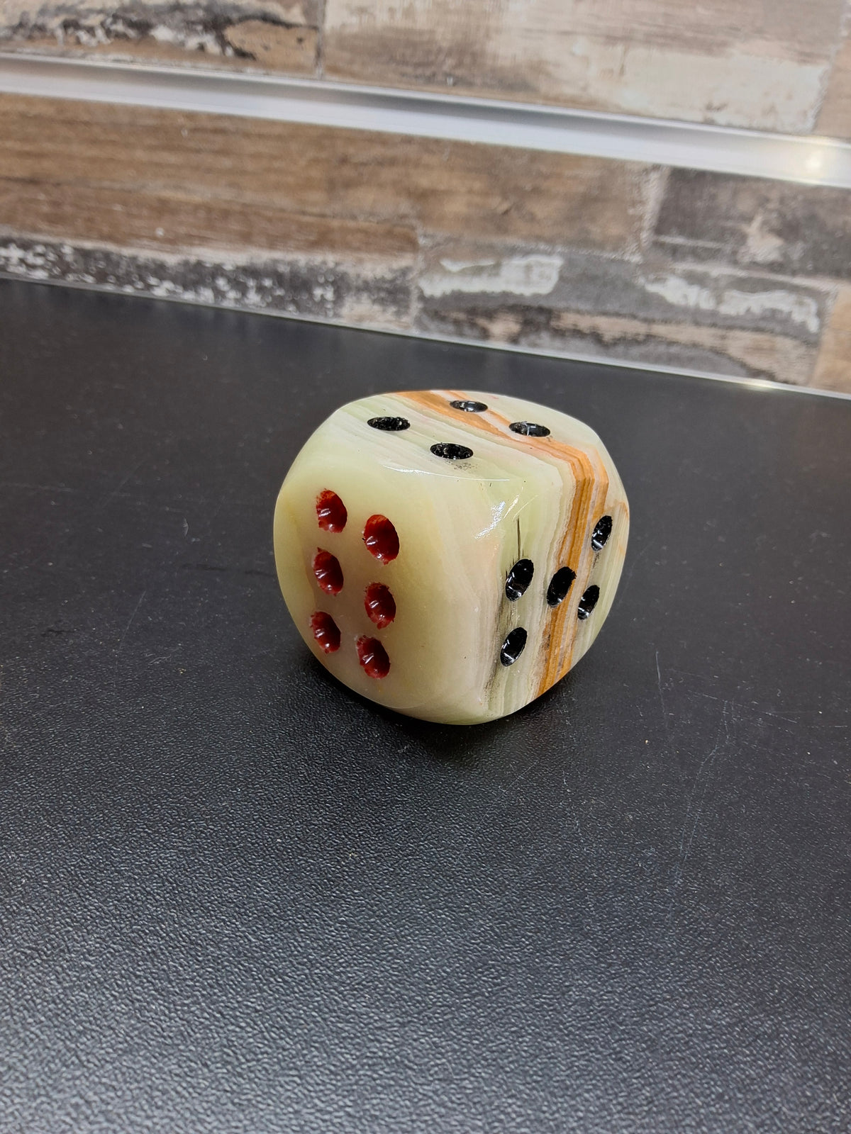 Large Onyx Dice