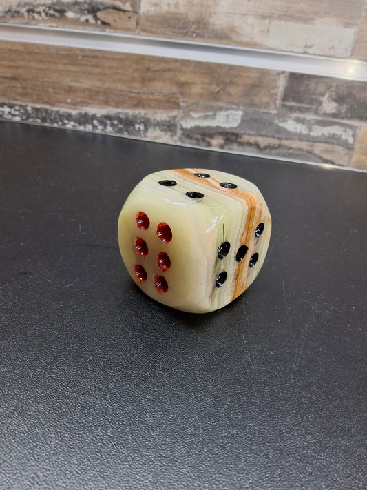 Large Onyx Dice