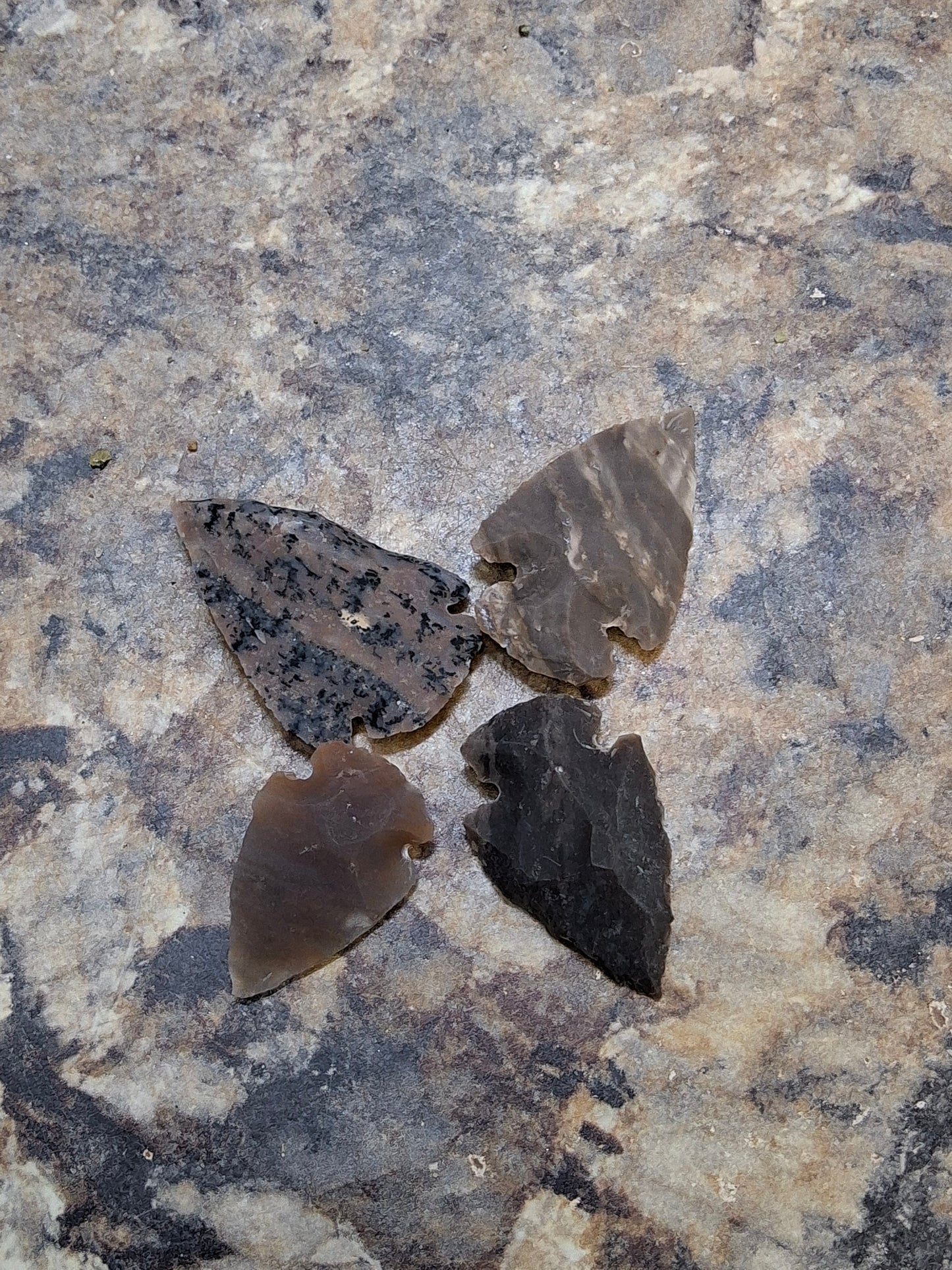 SMALL ARROWHEAD