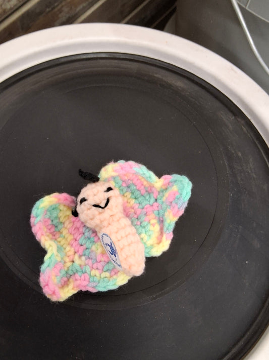 KNITTED BUTTERFLY