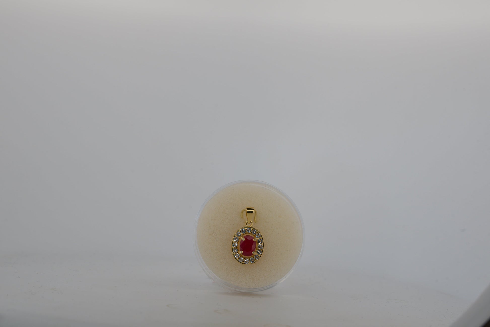 SFS halo pendant (gold plated) – enhanced ruby